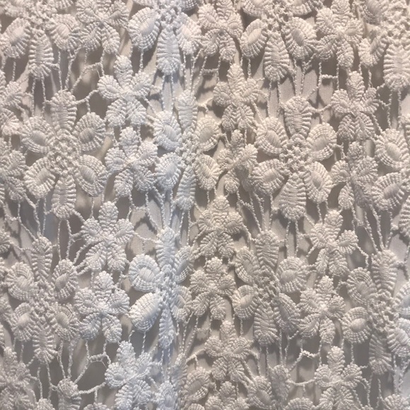 Floral lace dress - Picture 2 of 2